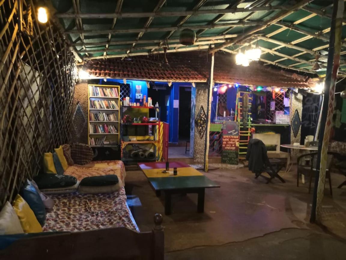 Hippie hostel Anjuna Exterior foto