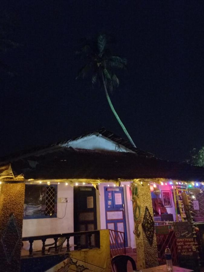 Hippie hostel Anjuna Exterior foto